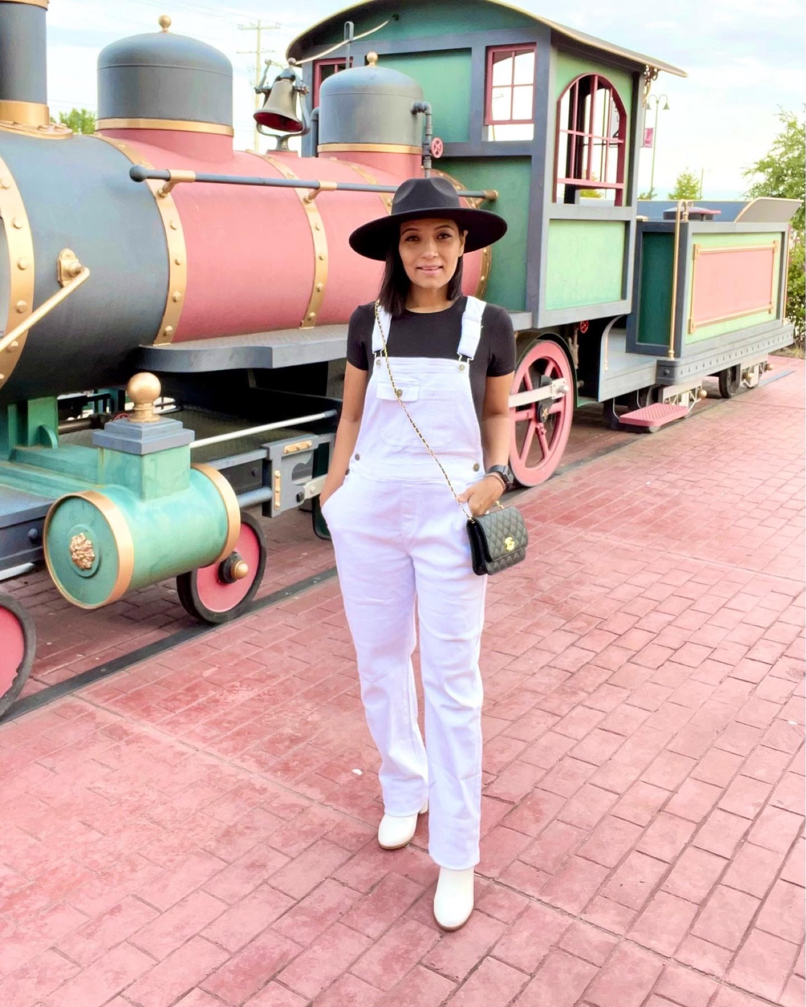 Denim overall for fall 🍁🍂

#LTKunder50 #LTKstyletip #LTKSeasonal