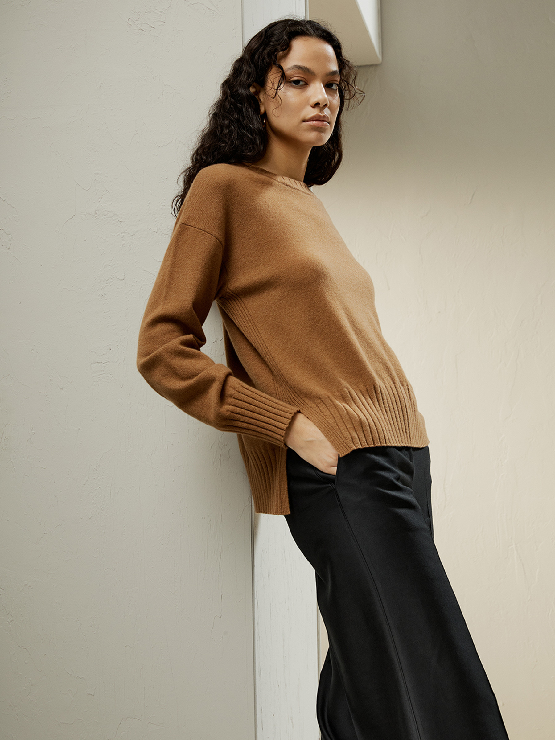 Crew Neck Cashmere Sweater | LilySilk