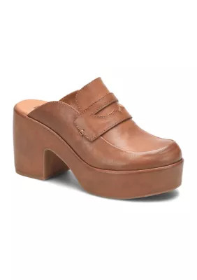 Korks Women's Stonegate Platform Clogs | Belk