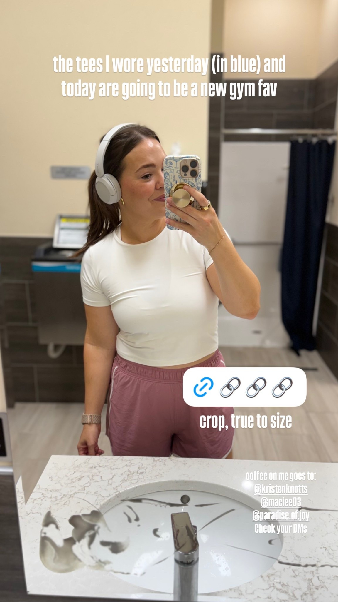 Love this cropped tee for the gym

#LTKootd #LTKActive #LTKMidsize