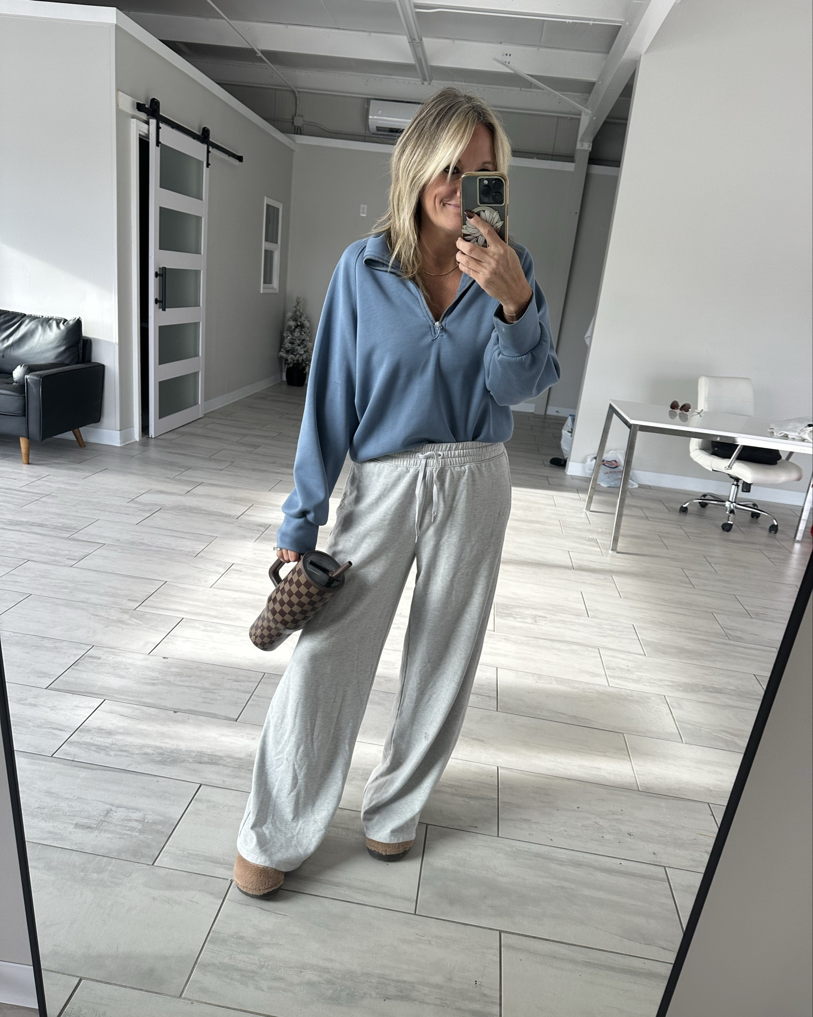 Cozy OOTD

medium in top
Small in bottoms
Size 8 in clogs TTS

#LTKOver40