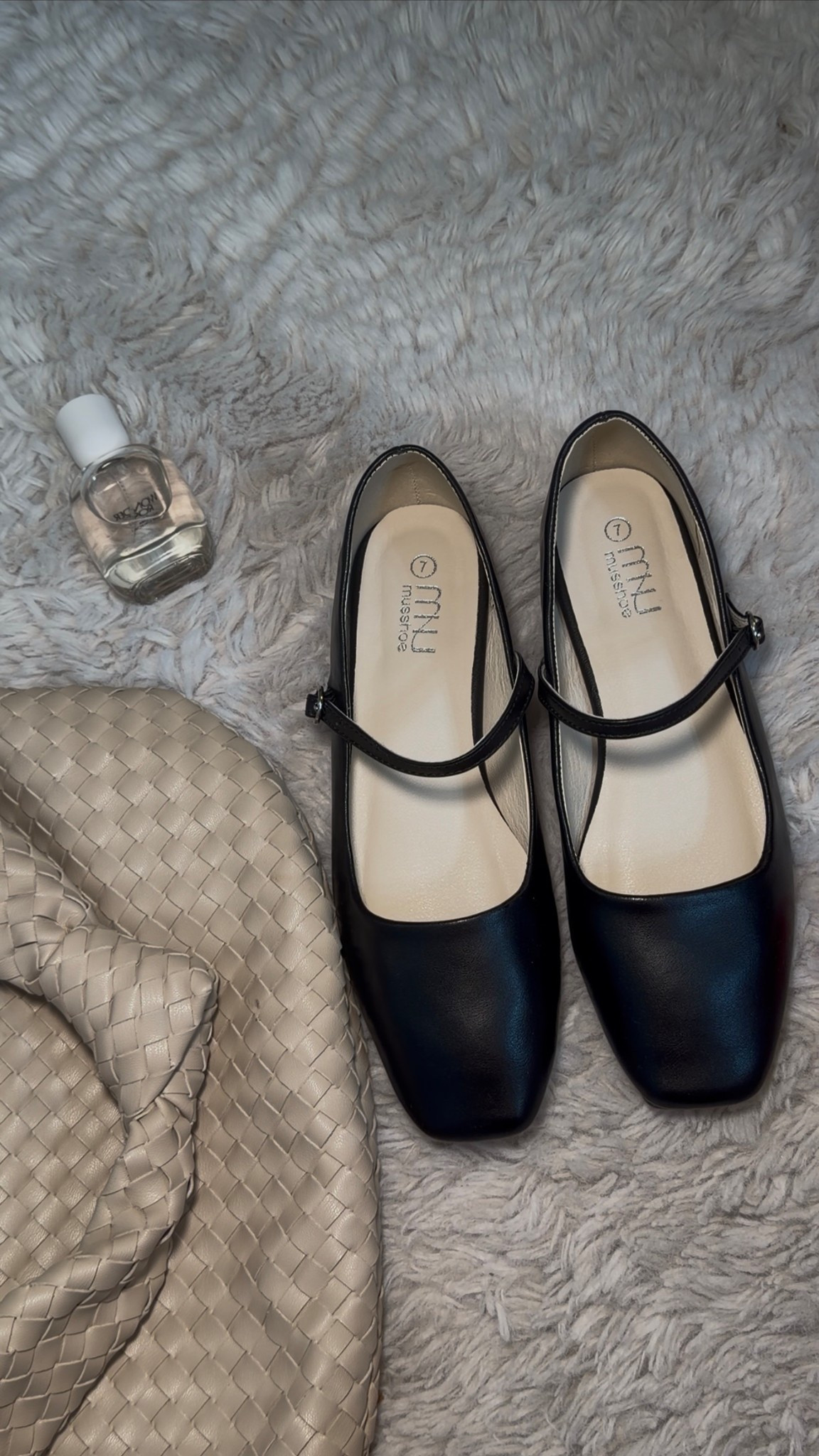 I wanna buy this in every color 🤍 🩰 Will be linked in my ltk to shop! #balletflats #maryjaneflats #springoutfits #girls #springfashion @musshoeofficial 

#LTKgrwm #LTKootd #LTKSeasonal