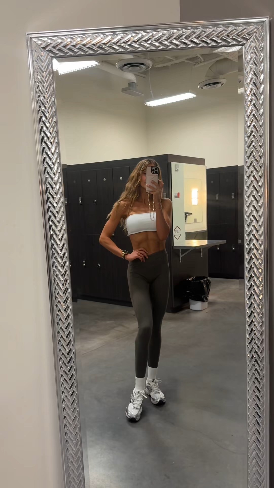 I have this bandeau in way too many colors 

Size xs