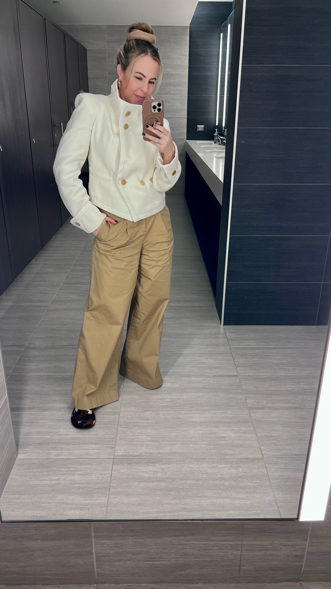 Zara jackets and blazers are becoming my go-to for workwear that makes a statement. This one is from their spring collection.

#LTKOver40 #LTKWorkwear