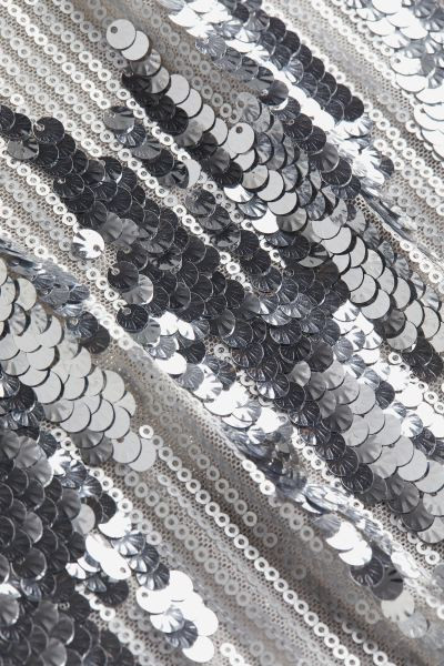 Sequined Pencil Skirt | H&M (US + CA)