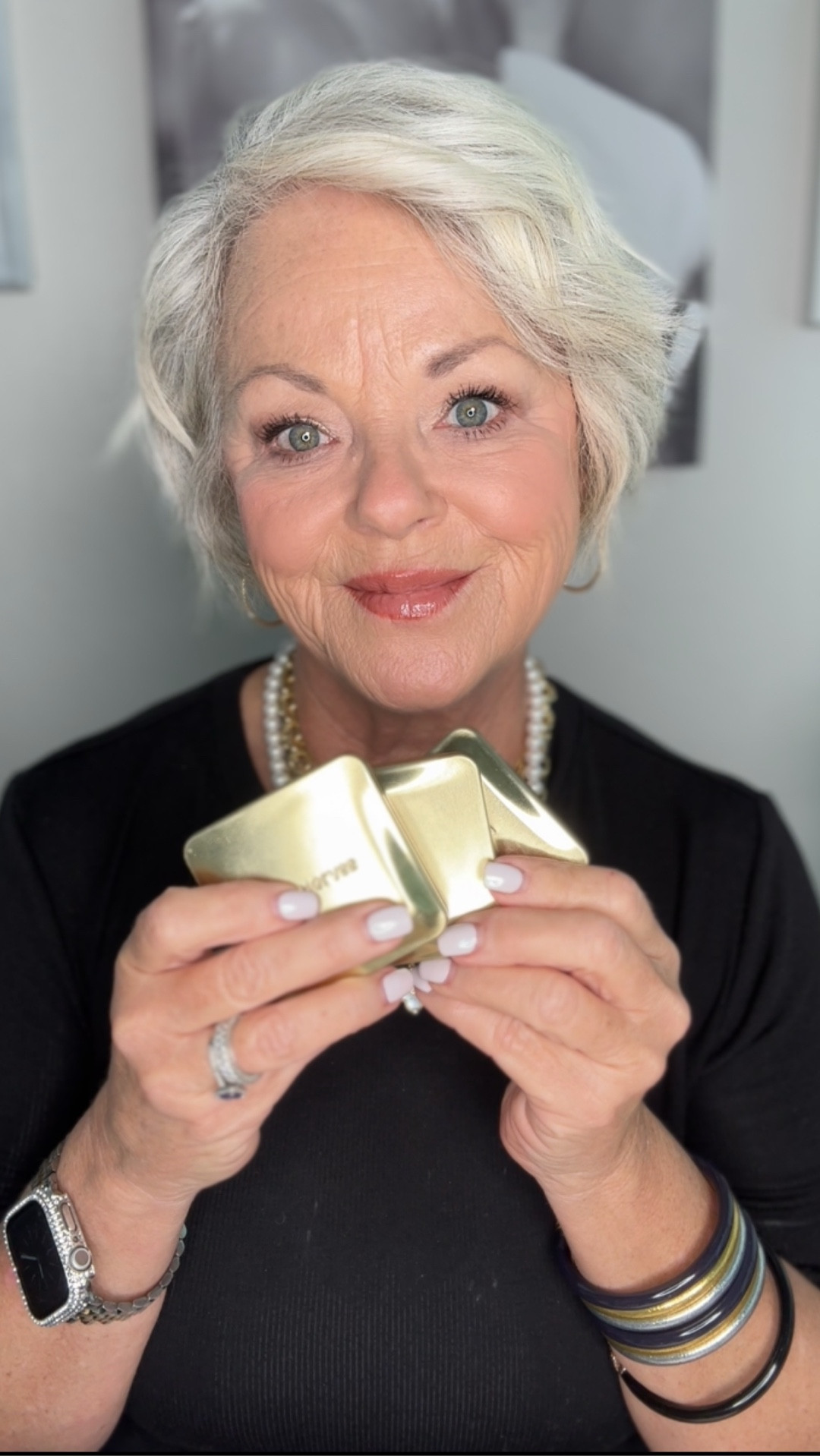 Hourglass has become one of my favorite cosmetic brands over the last few months! I am grabbing these quads more and more because they are gorgeous on my mature eyes!!!! 

#LTKOver40 #LTKBeauty #LTKFindsUnder100