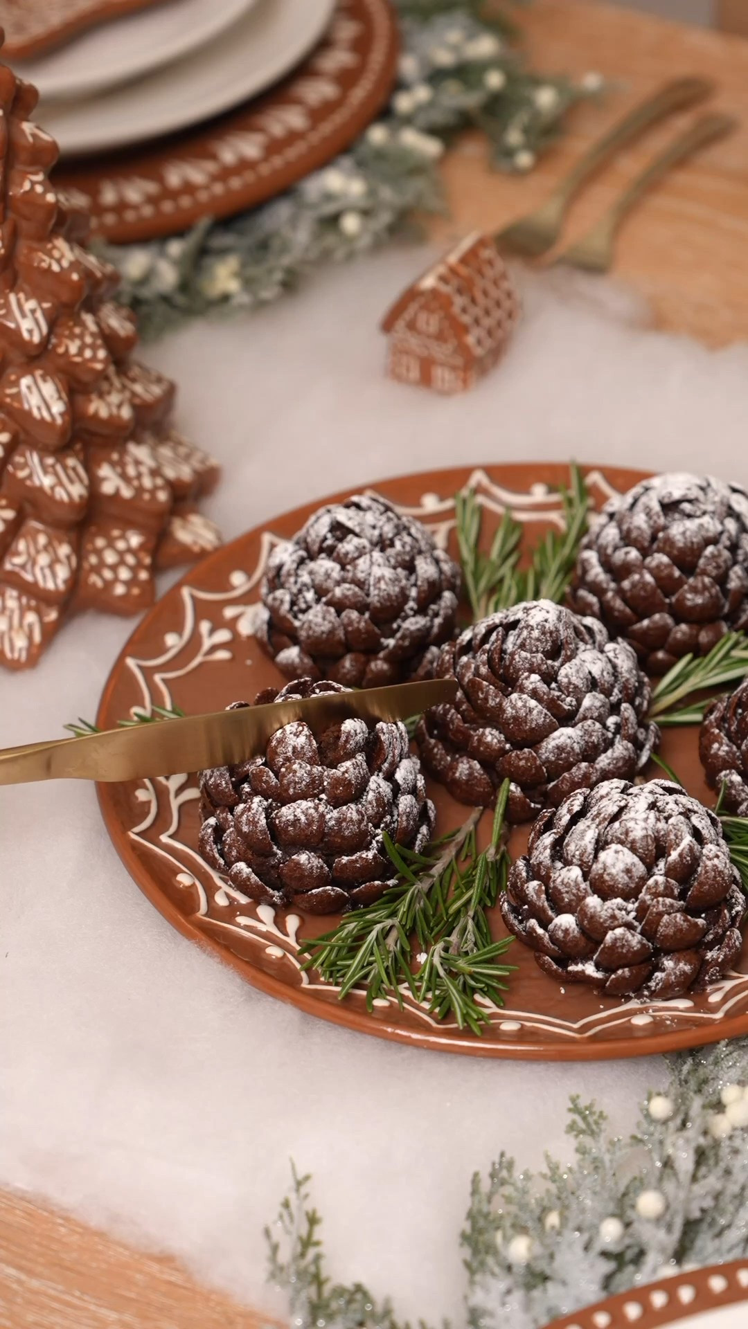 Pinecone Brownies!! Linked the cereal I used and Christmas tableware 


#LTKParties #LTKHome #LTKHoliday
