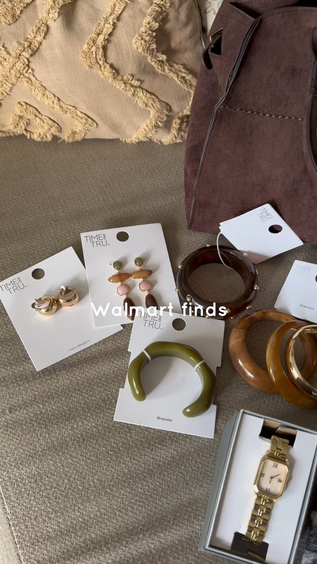 Fall w/ @walmart accessories! 🍂✨Im obsessed with these bangles! 

#LTKFindsUnder50 #LTKSeasonal #LTKItBag