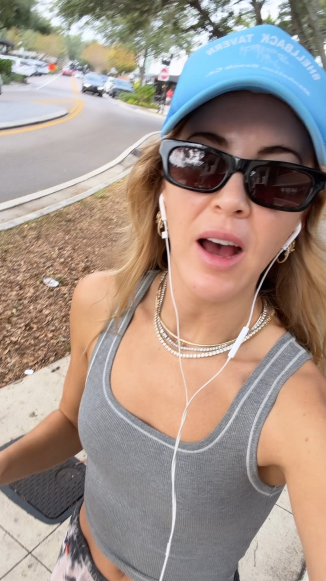 Amazon tank top! Skims dupe with built in padding 