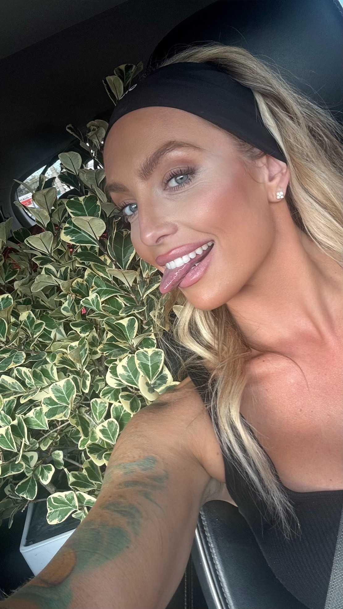 Plant shopping for spring!!!! 

#LTKSeasonal #LTKdayinmylife #LTKHome