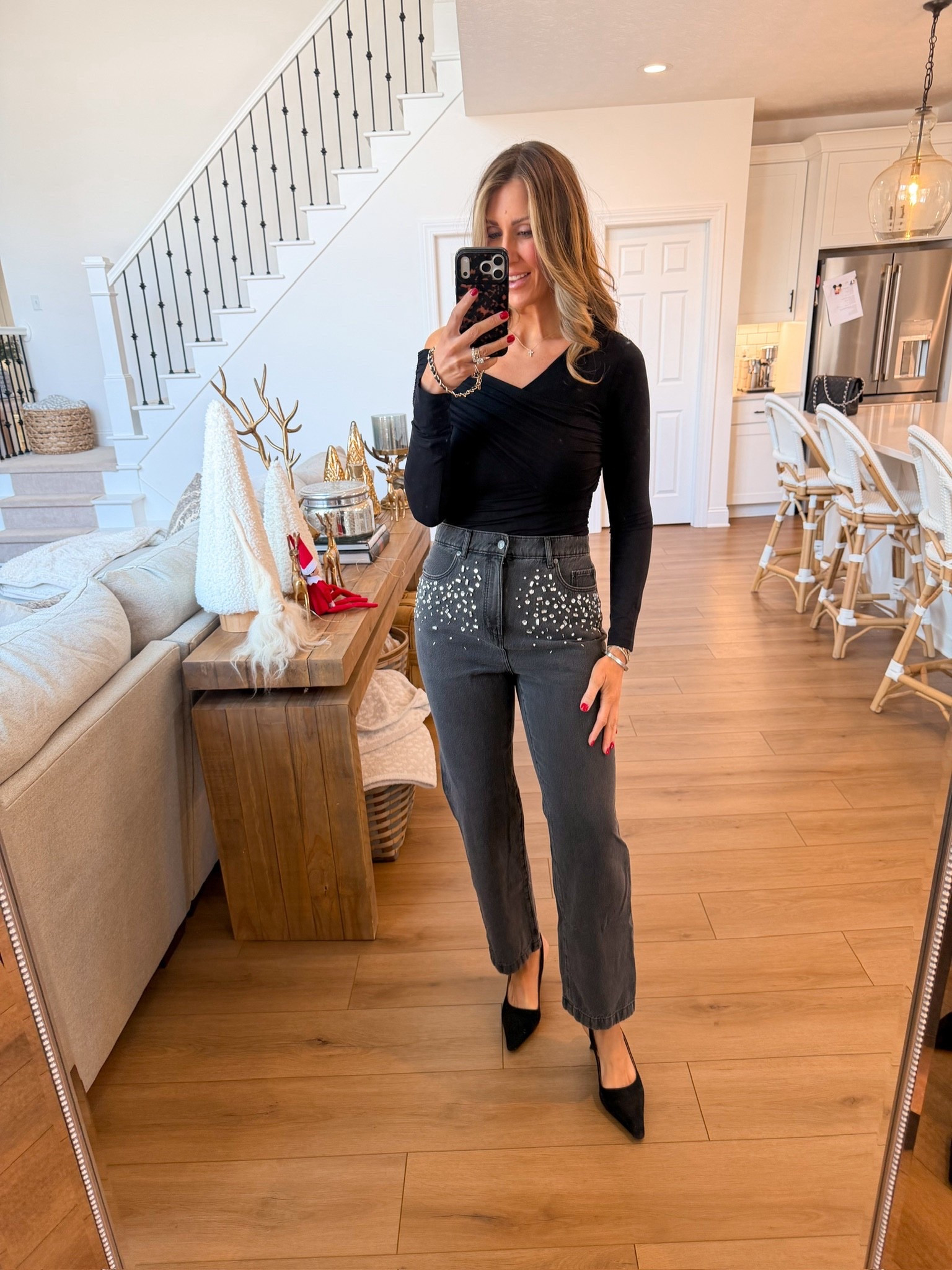 Bedazzled jeans, New Year’s Eve outfit, date night outfit, girls night outfit, themominstyle

#LTKootd #LTKHoliday #LTKSeasonal