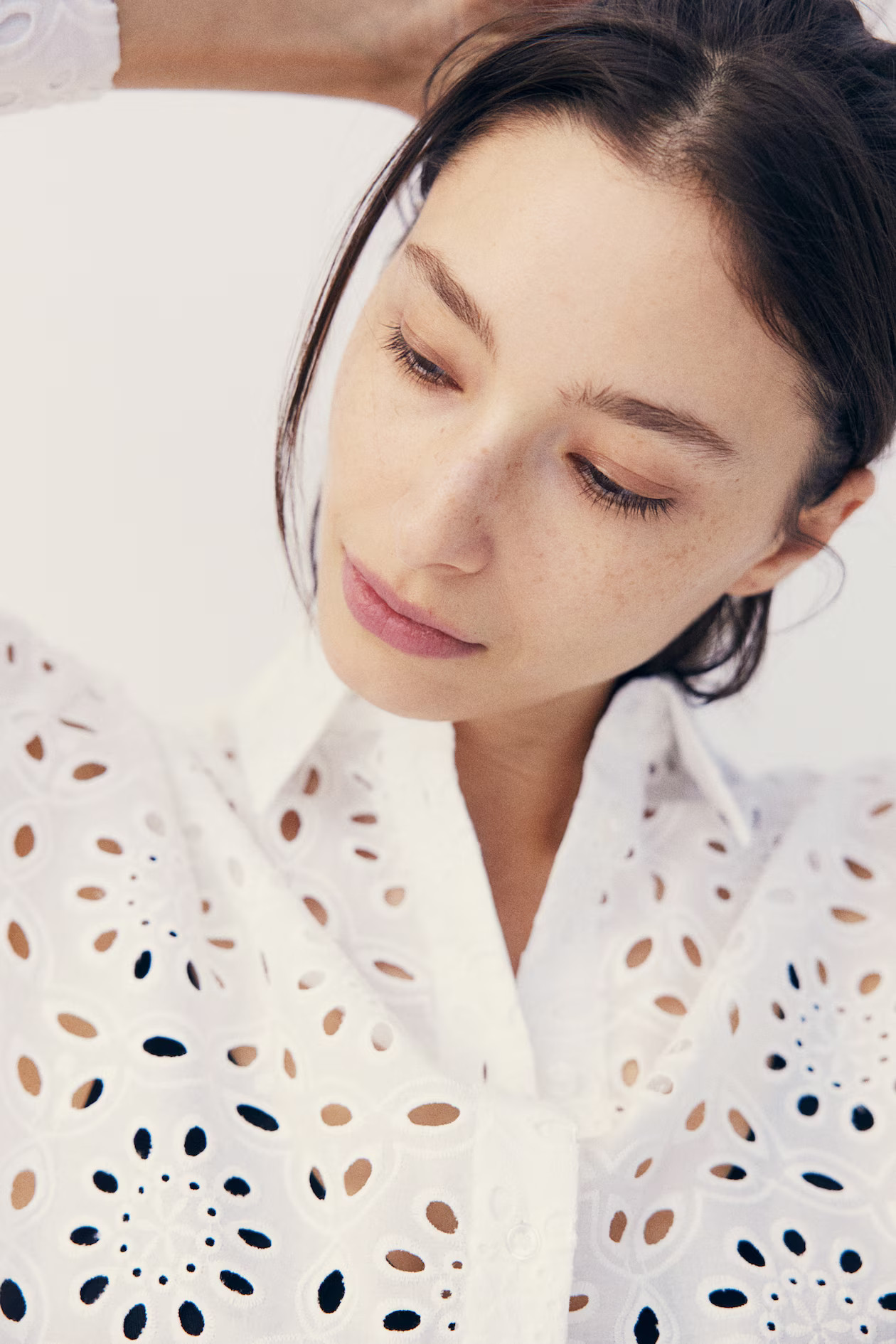 Bluse mit Broderie Anglaise - Weiß - Ladies | H&M AT | H&M (DE, AT, CH, NL, FI)