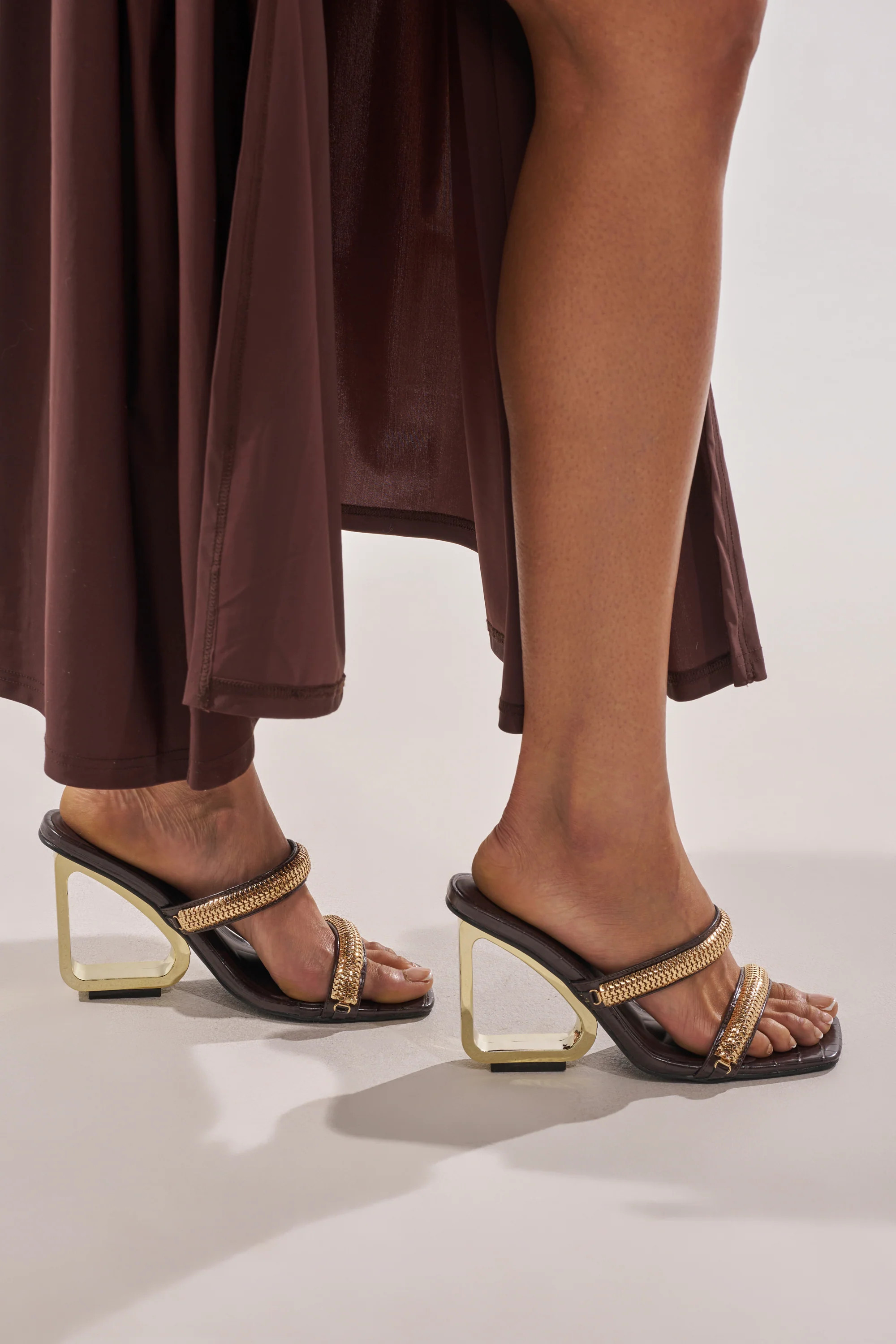 AZALEA WANG BESSIE CHOCOLATE CROC GOLD EMBELLISHED WEDGE SANDAL | AKIRA