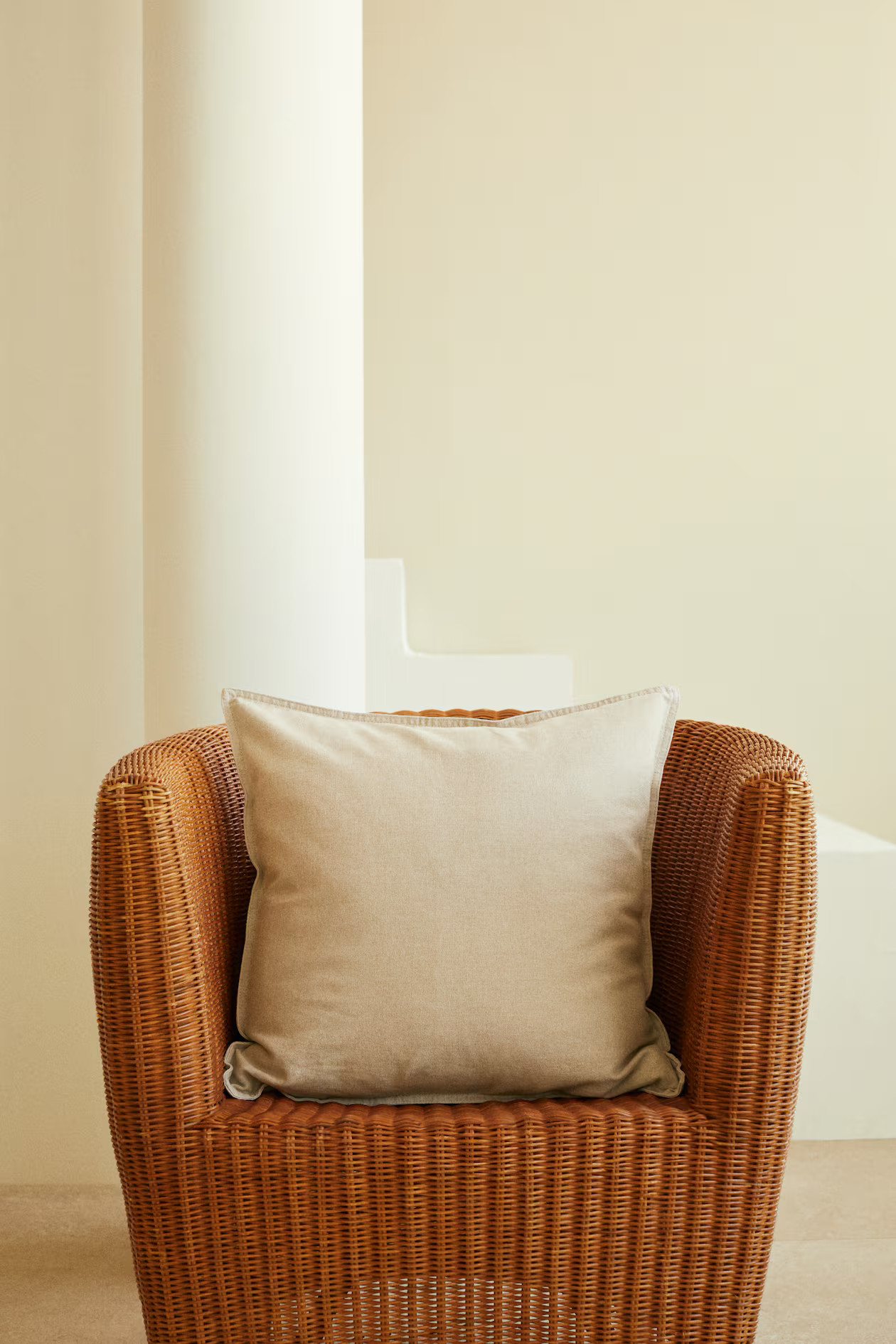 Linen-blend Cushion Cover | H&M (US + CA)