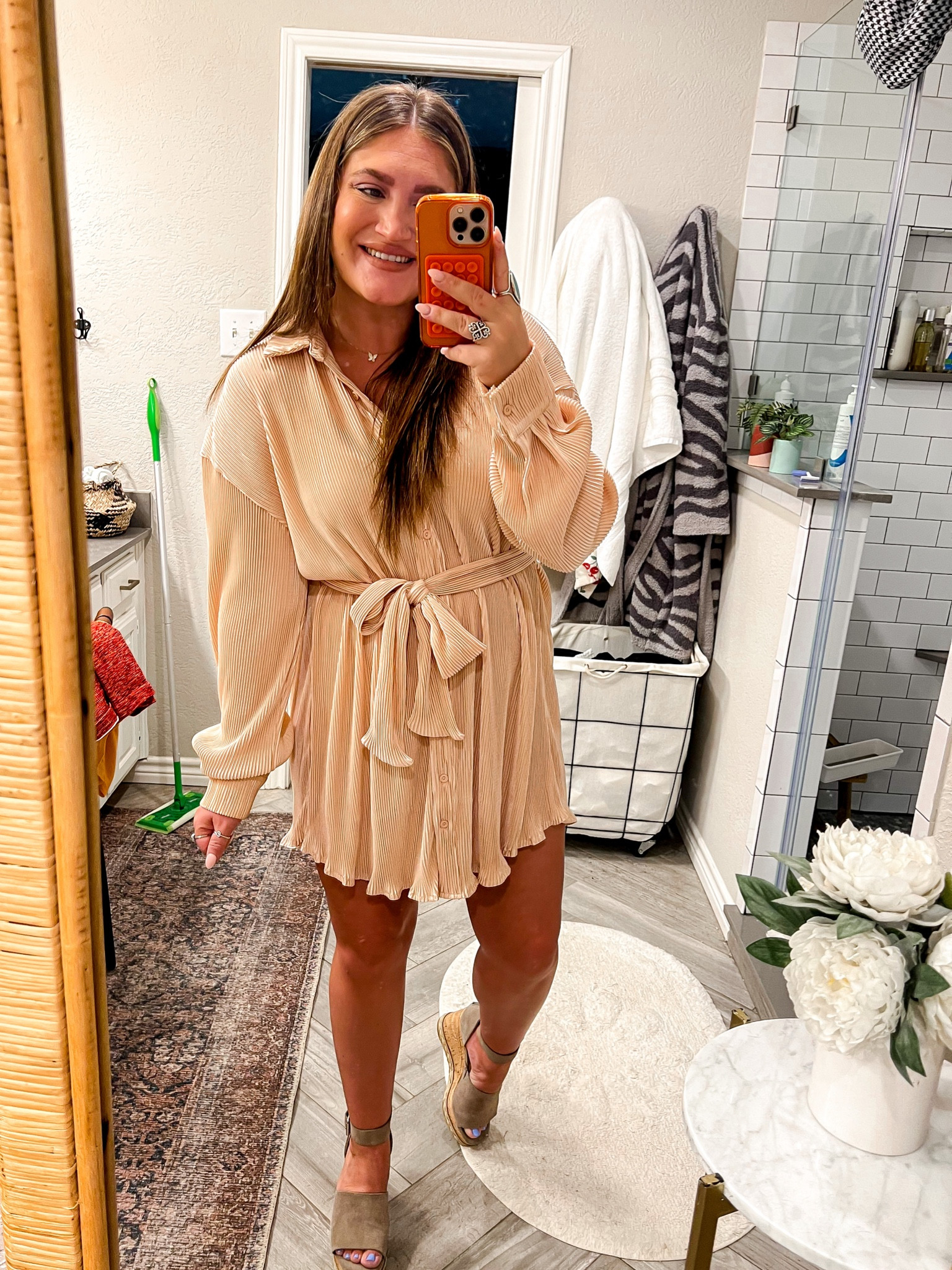 Forever 21 
Plisse dress

#LTKsalealert #LTKunder50 #LTKworkwear