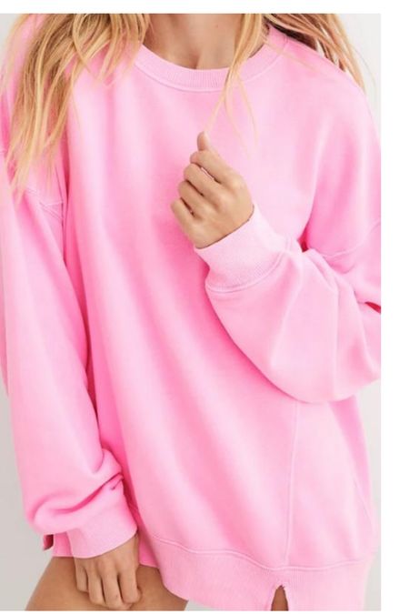Oversized pink sweater

#LTKstyletip #LTKfindsunder50 #LTKSeasonal