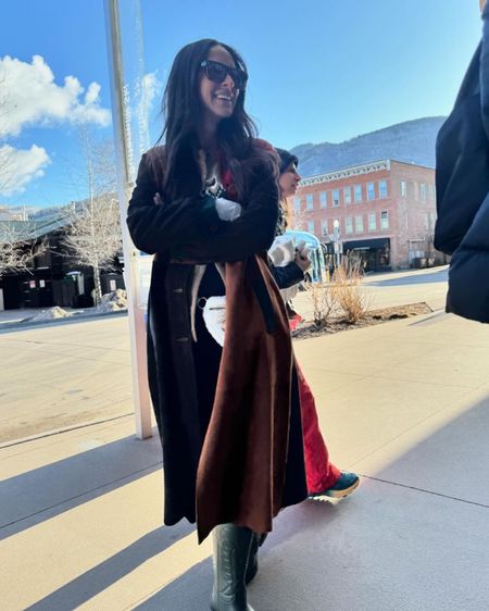 Been wanting to wear this Rixo coat in Aspen! 