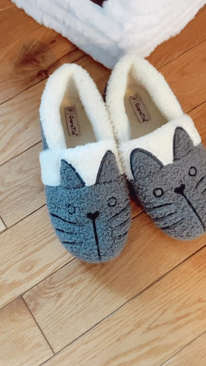 The cutest gray kitty cat slippers for girls and teens! These would make a great birthday gift. Several more color options available. 

#LTKGiftGuide #LTKKids #LTKSaleAlert