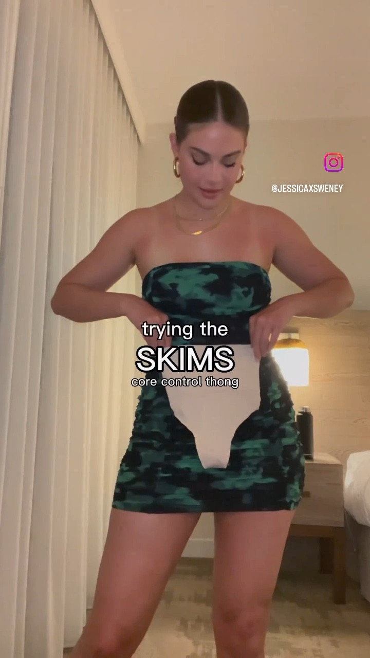 AND IT’S ON SALE 


#LTKcurves #LTKunder100 #LTKunder50