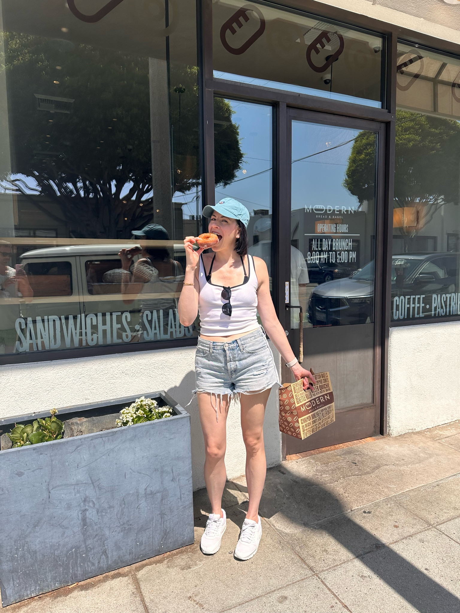 I’m obsessed with this two-toned square neck tank from A&F

#LTKFindsUnder50 #LTKSaleAlert #LTKTravel