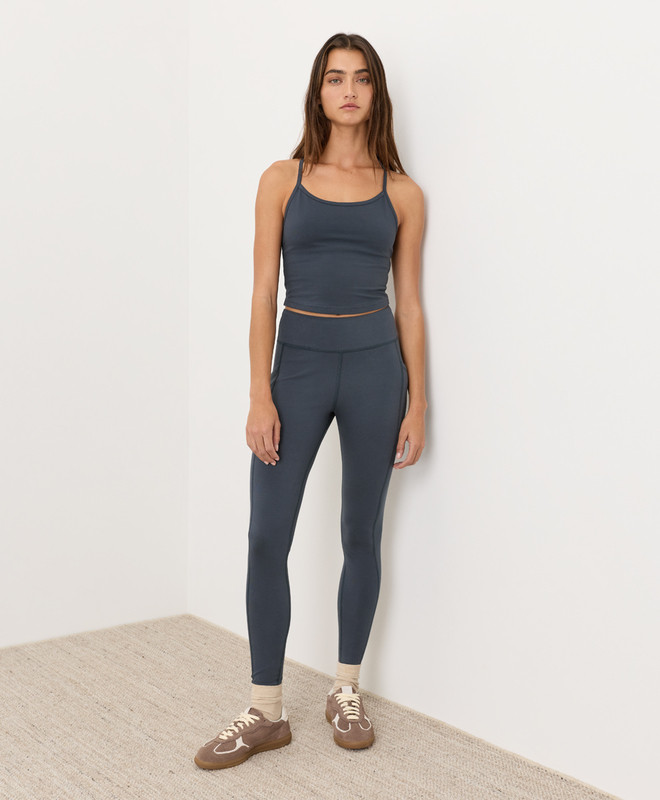 Women’s On The Go-to Stride Set made with Organic Cotton | Pact | Pact Apparel