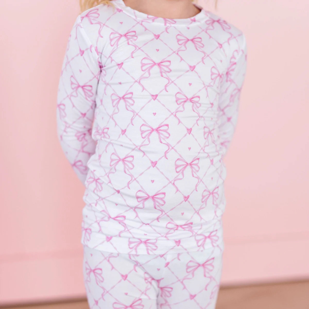 Take A Bow Two-Piece Pajama Set | Bums & Roses