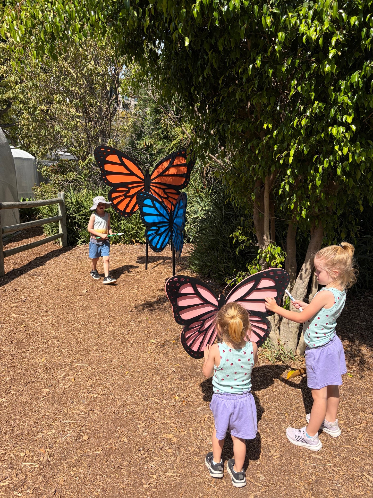 Zoo day with our bubbas 🦋🤍🌸

#kidsstyle #comfykids #familytrips 
#springstyle 

#LTKBaby #LTKKids #LTKdayinmylife