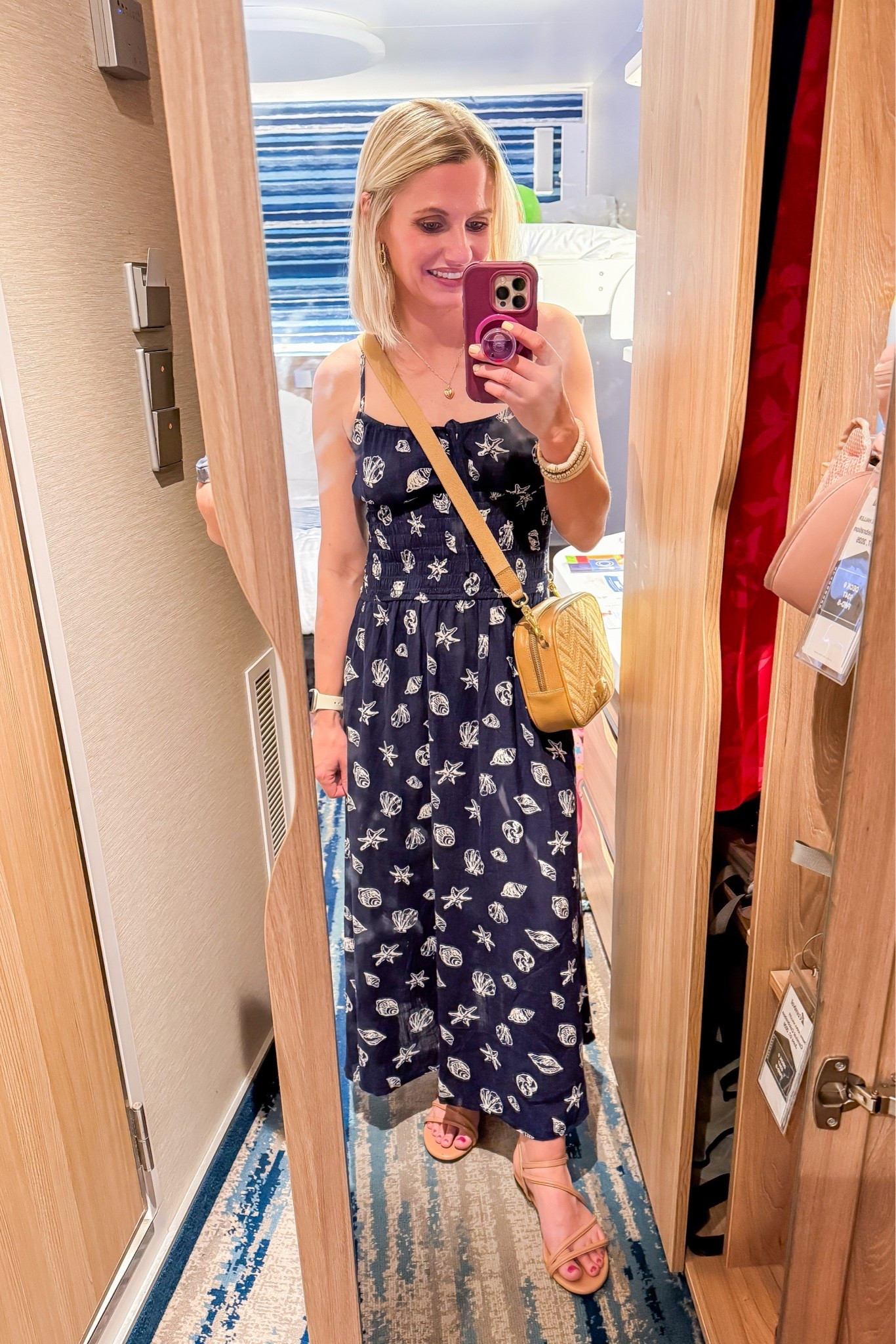 What I wore to dinner on my cruise vacation on the first night! I’m wearing an xsmall.

#LTKootd