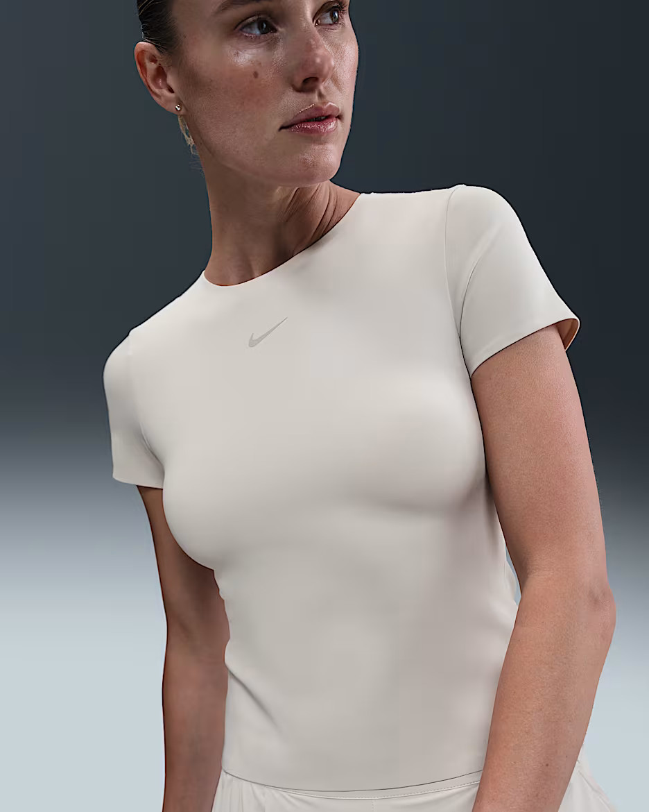 Sustainable MaterialsNike FormWomen's Short-Sleeve Top | Nike (US)