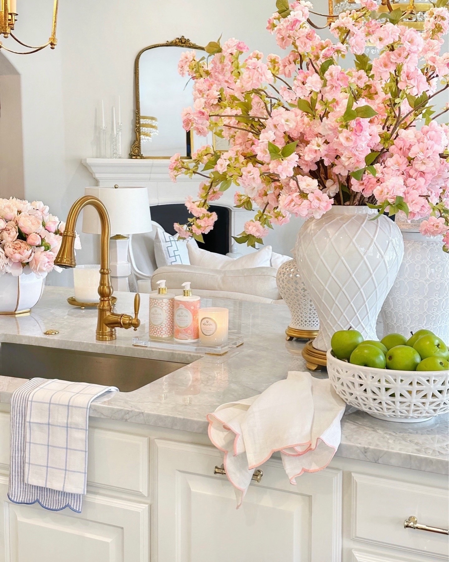  These 5 decor favorites are currently on sale—timeless pieces I’ve loved for years and always recommend! 💖 From gorgeous cherry blossoms to stunning crystal dishes, these pieces are so easy to style and refresh your home for spring! 

#springdecor #homedecor #traditionaldecor #kitchendecor #amazonhome interior design kitchen island styling home decor ltk amazon alice lane home ltkhome tjmaxx finds bedroom decor traditonal home decor spring decor pink cherry blossoms blue and white decor Ginger Jars southern home Lillian August faux florals elegant home chic decor crystal candle dish

#LTKHome #LTKSaleAlert