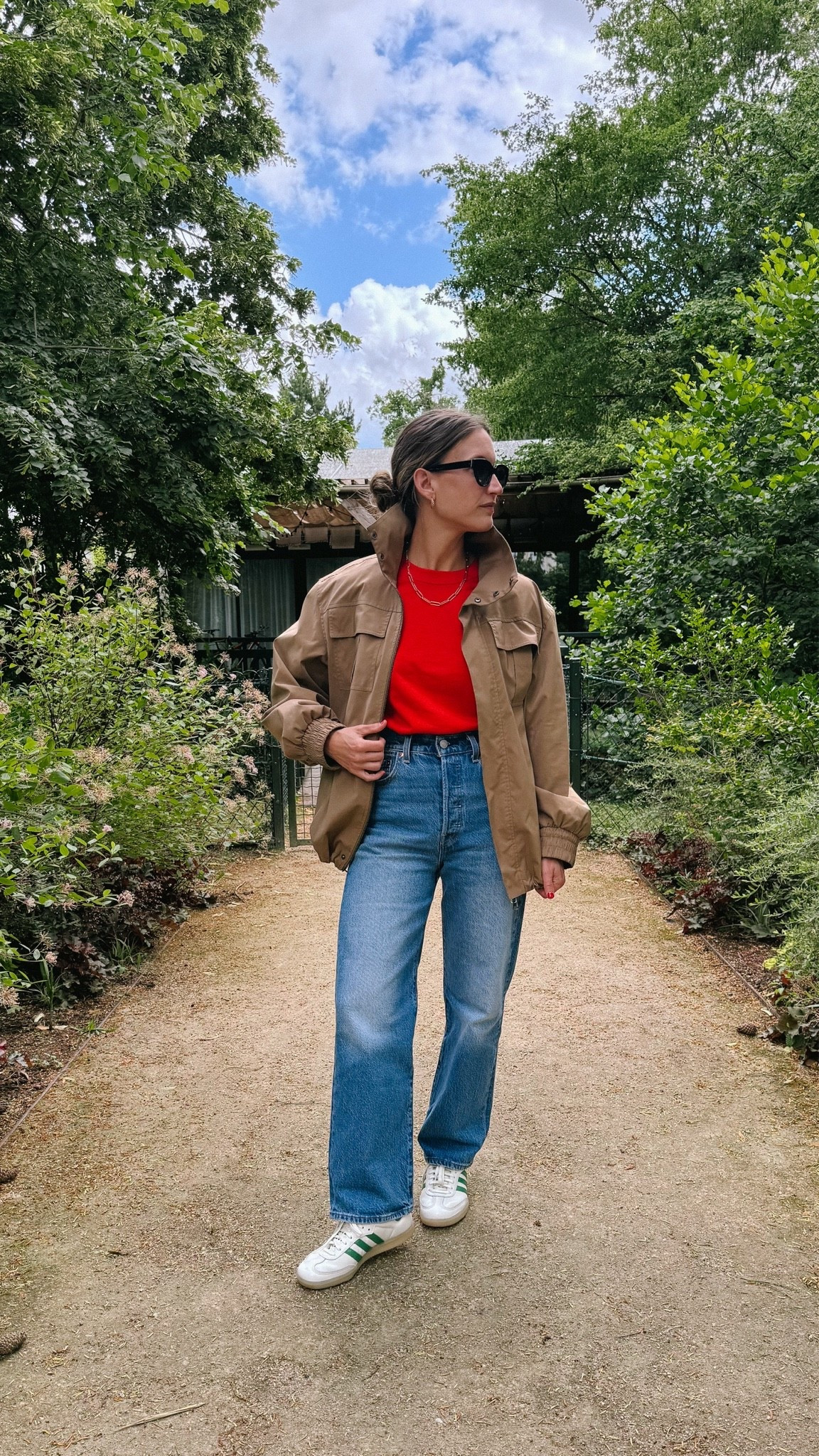 Paris // Day Four 

Sèzane tee,  XS, TTS. Le Bop jacket, XS, TTS. Levi’s denim, 26, I sized up. Adidas Sambas, TTS. Quince sunglasses.

#LTKootd #LTKOver40 #LTKTravel