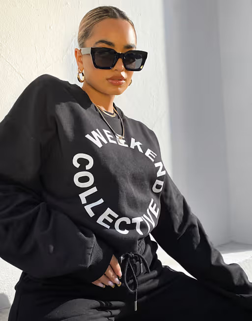 ASOS DESIGN - Weekend Collective - Felpa oversize nera con logo in coordinato | ASOS (Global)