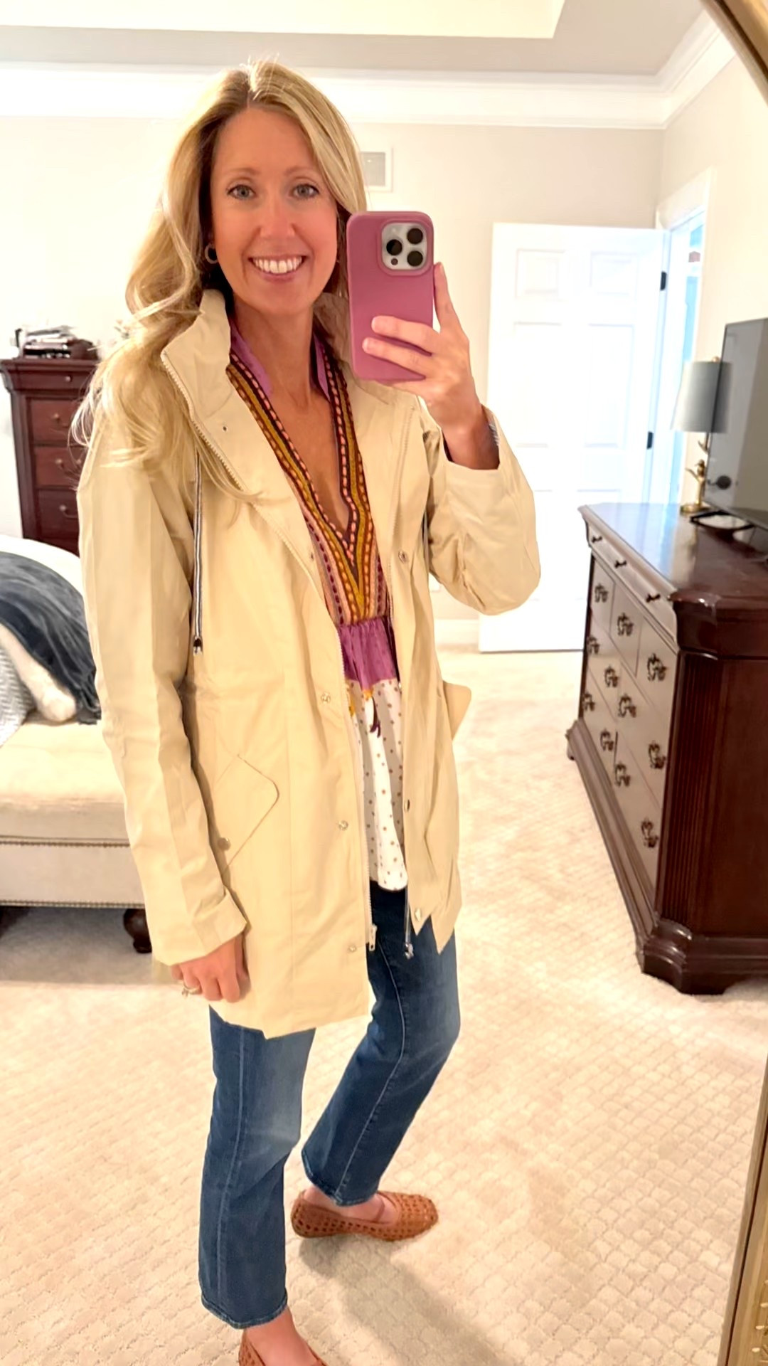 Rain, rain, go away… but if you’re staying, at least I’ve got a cute jacket ☔💛 
#rainyday #fallstyle #addalayer

#LTKFindsUnder50 #LTKSaleAlert #LTKSeasonal