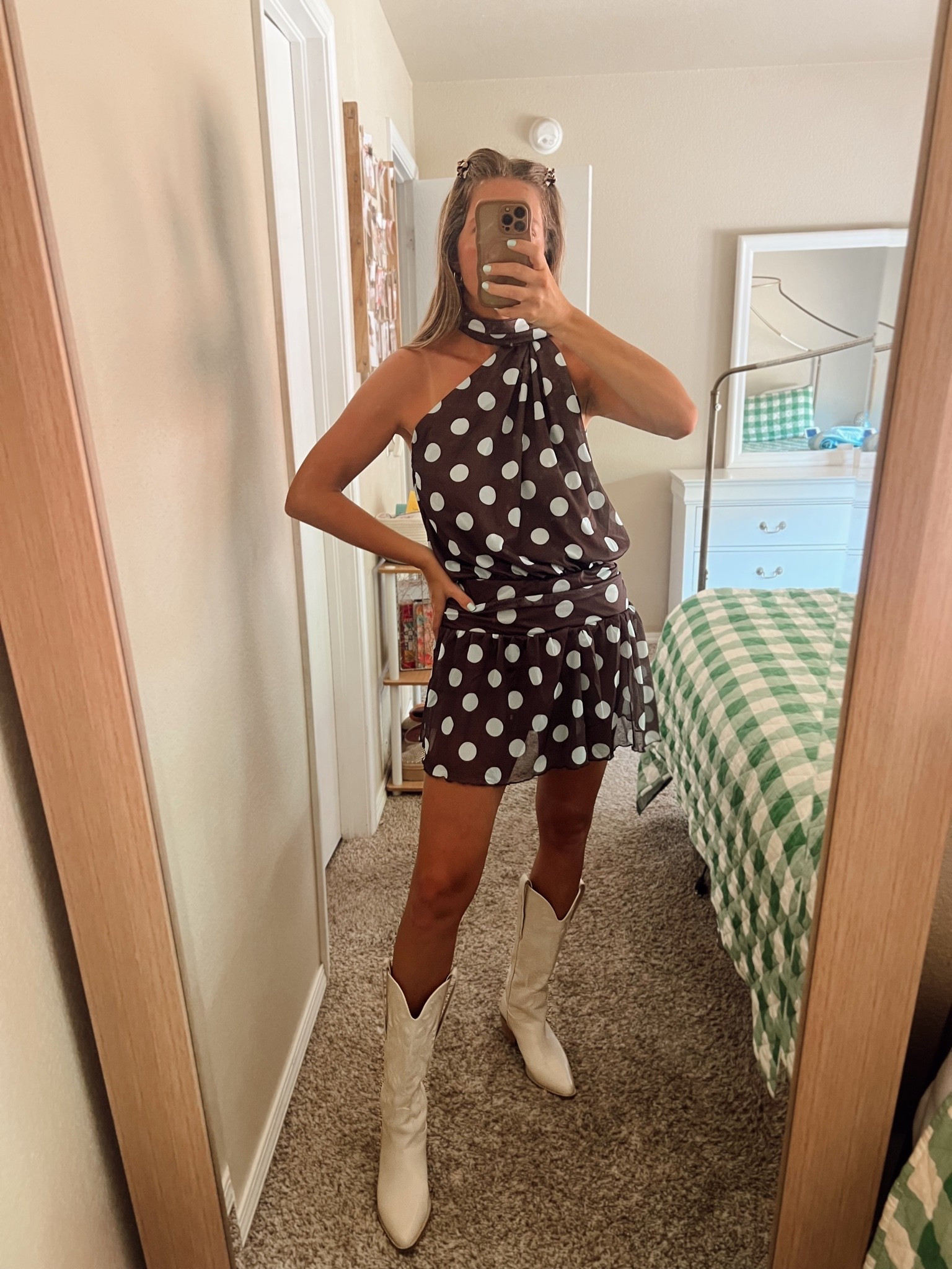 One shoulder polka dot dress, the cutest girlie outfit! #polkadot #girlsnight #amazon

#LTKootd