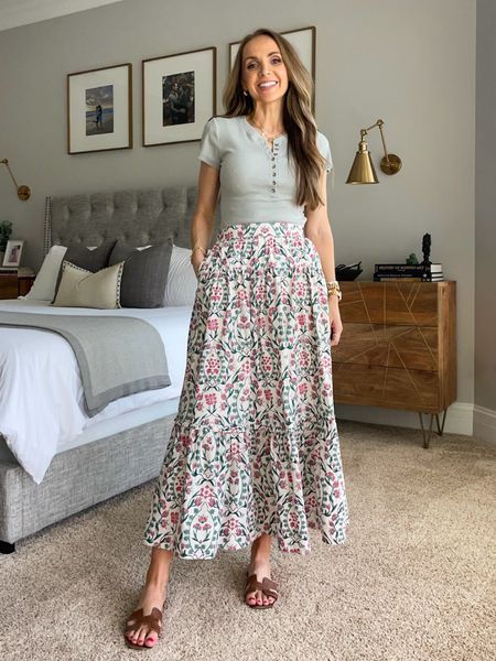 Casual summer style with tiered floral skirt 

#LTKStyleTip #LTKSeasonal