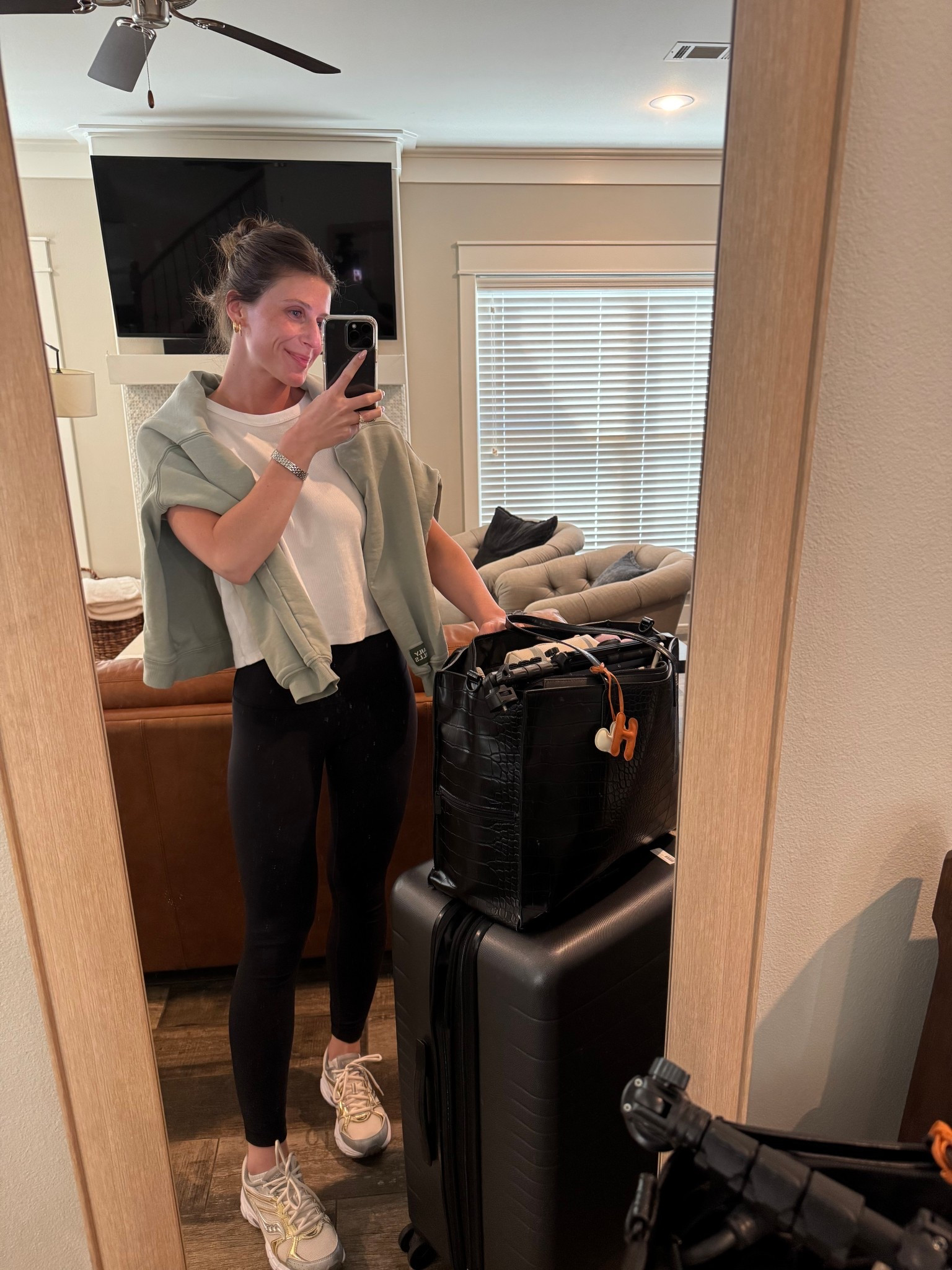 Travel Outfit! 

#LTKTravel #LTKWedding #LTKStyleTip