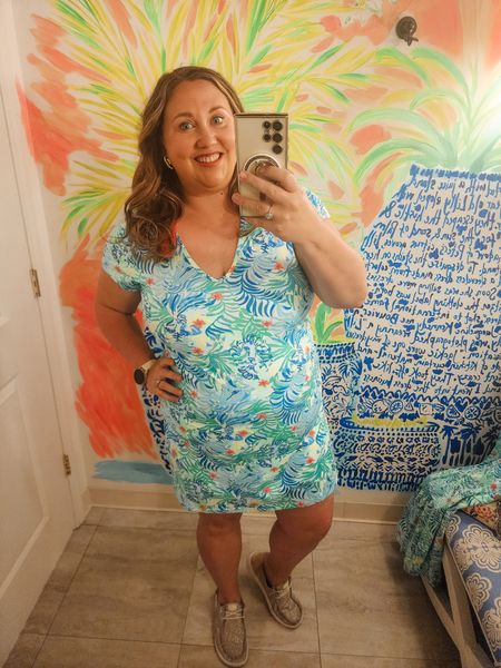 This is the etta tshirt dress ($98) and usually one of the most purchased bc it is under $100. I however have never been a big fan of the etta tshirt dresses. They're very thin and also tight. This is an XL and I feel like I look like I'm in a medium haha #livinglargeinlilly #lillypulitzer #lillylovers #lillytryons #plussizefashion 

#LTKmidsize #LTKplussize #LTKfindsunder100