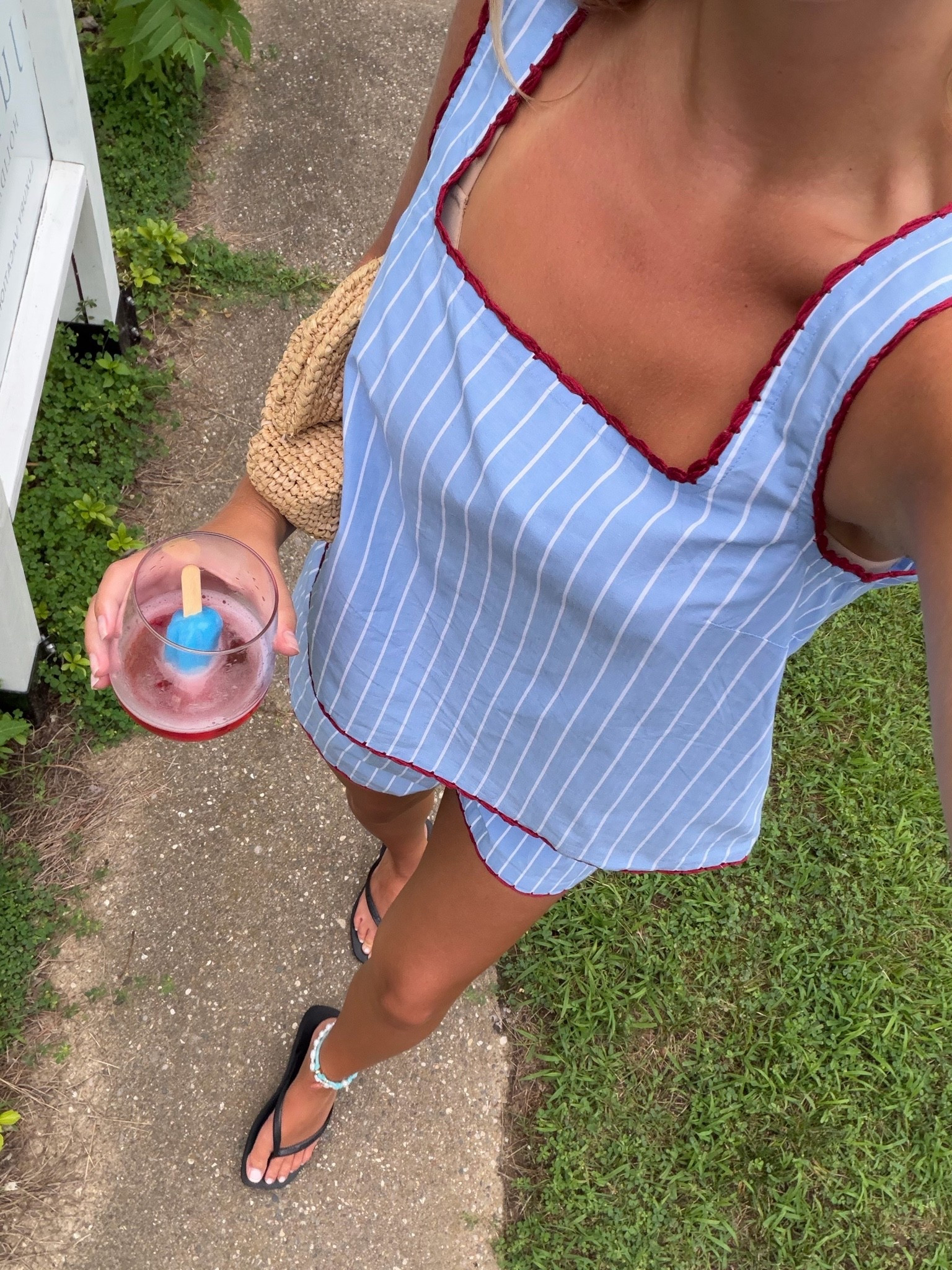4th of july outfit!! Wearing a 6 but could’ve done a 4

#LTKootd #LTKdayinmylife #LTKgrwm