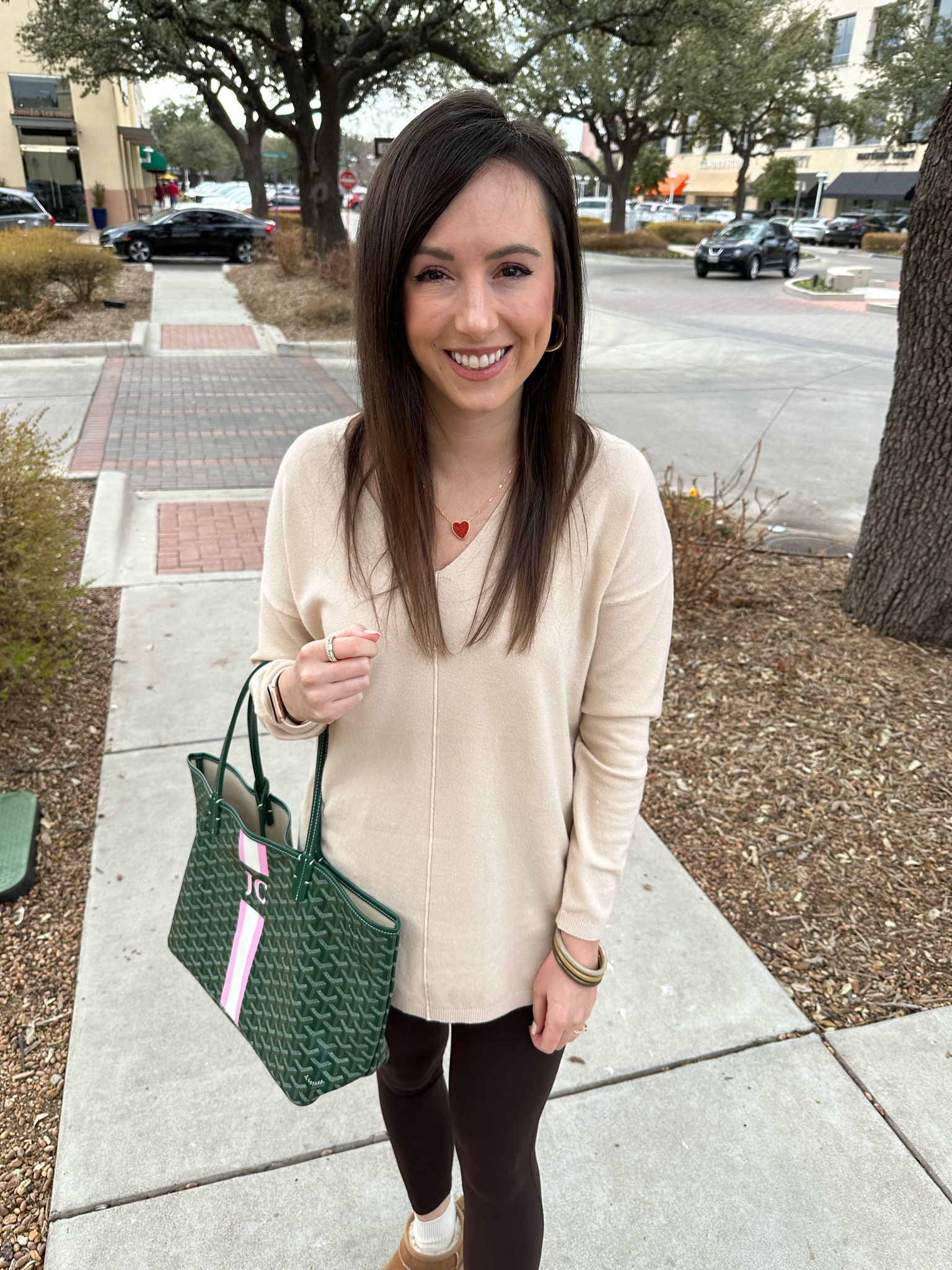 Cream sweater with lululemon leggings, Kendra Scott necklace, Ugg ultra mini boots, Budhagirl bangles



#LTKSeasonal #LTKFind #LTKunder100