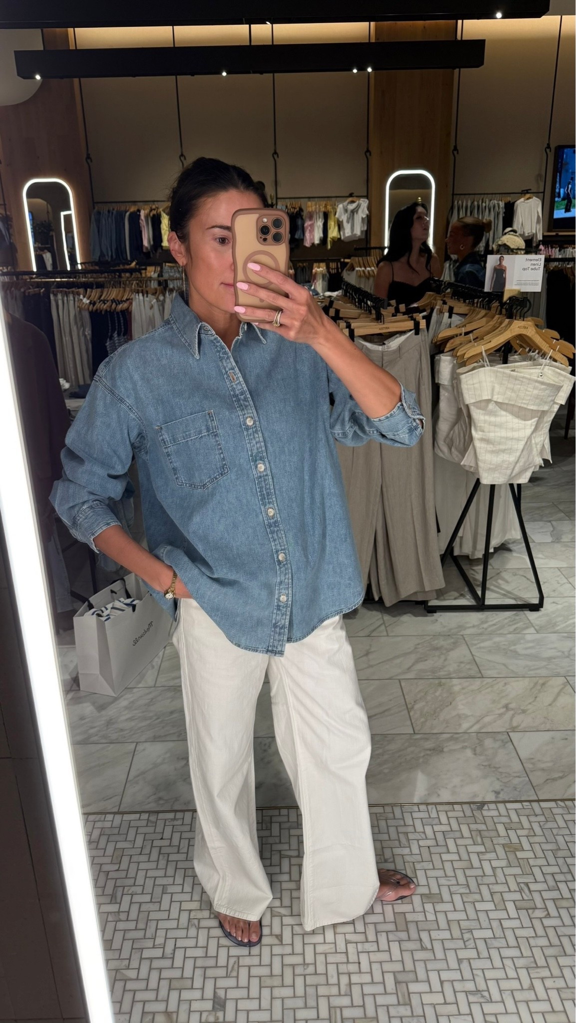 My must have denim button up shirt is on sale @Aritzia  for Aritzia members ✨

Aritzia sale, Aritzia shirt, Abercrombie sale

#LTKOver40 #LTKxAbercrombie #LTKSaleAlert
