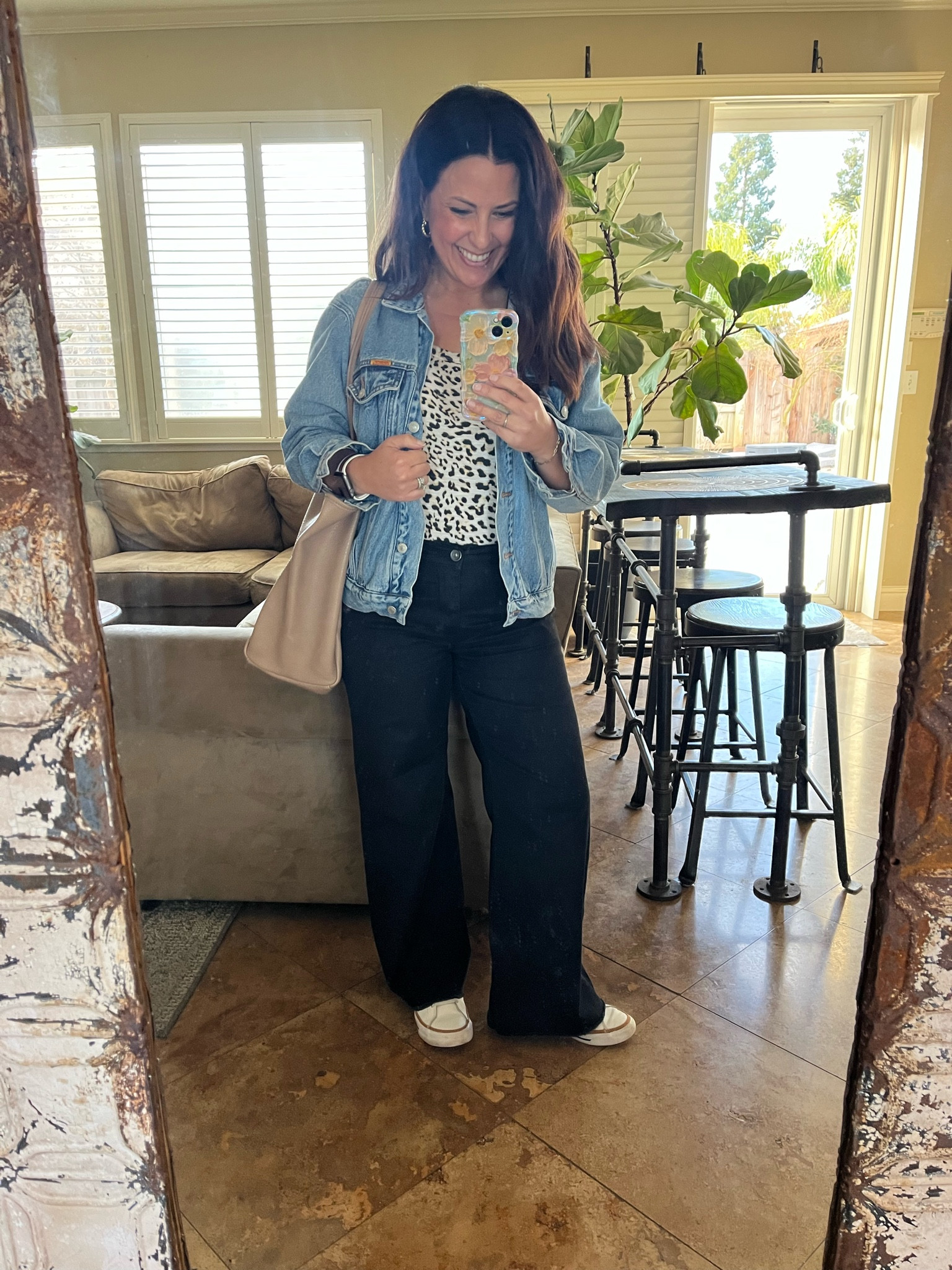 It’s almost Friday! Wearing some of my favorite wardrobe staples. 
Teacher outfit


#LTKWorkwear #LTKPetite #LTKOver40