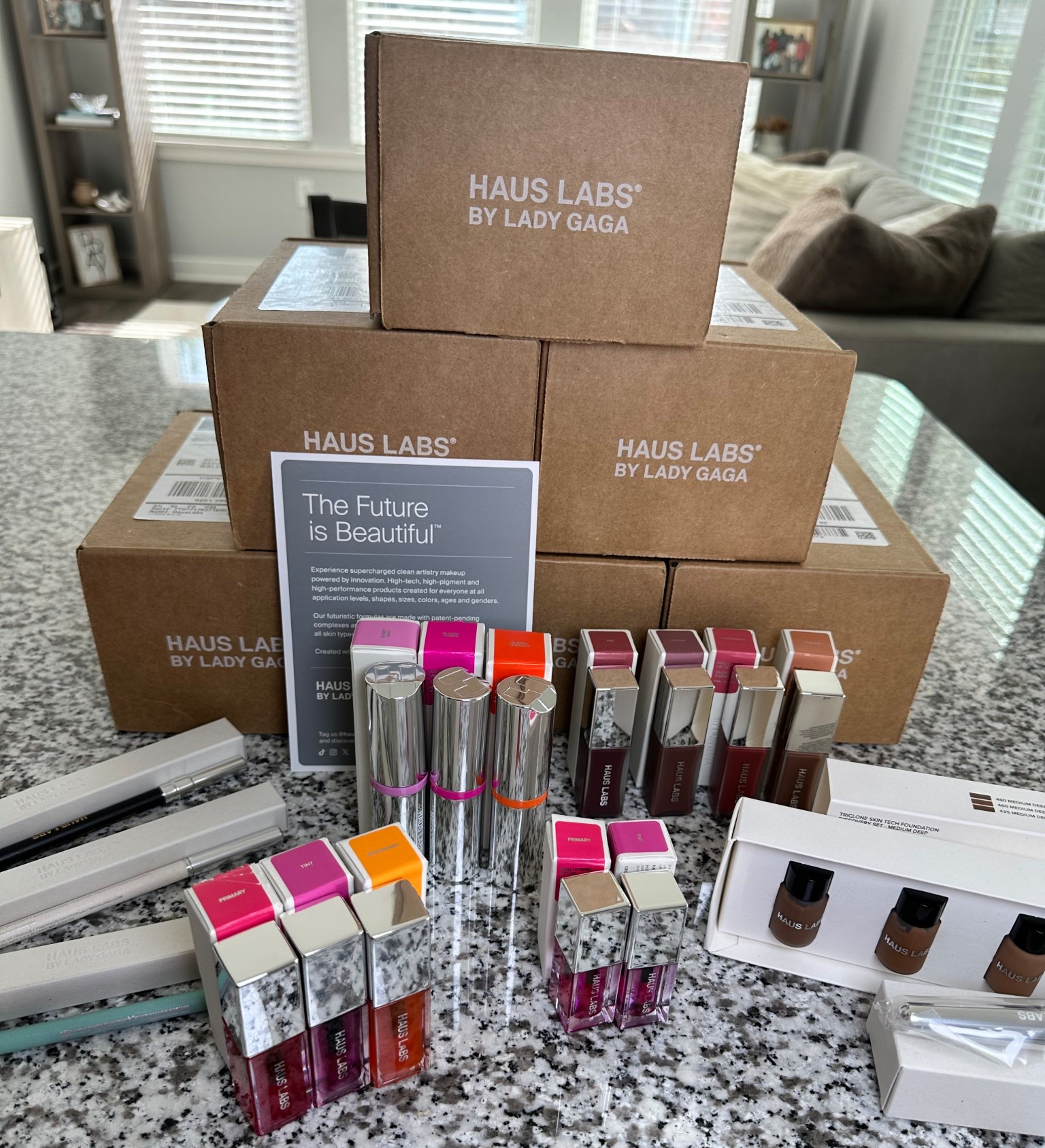 Haus Labs sent me some of their holiday duos and bundles and I can’t wait to try them out. #hauslabs #lipoil #lipoils #beautyfaves #makeup #holidaybundles #holidaymakeup 

#LTKHoliday #LTKBeauty #LTKselfcare