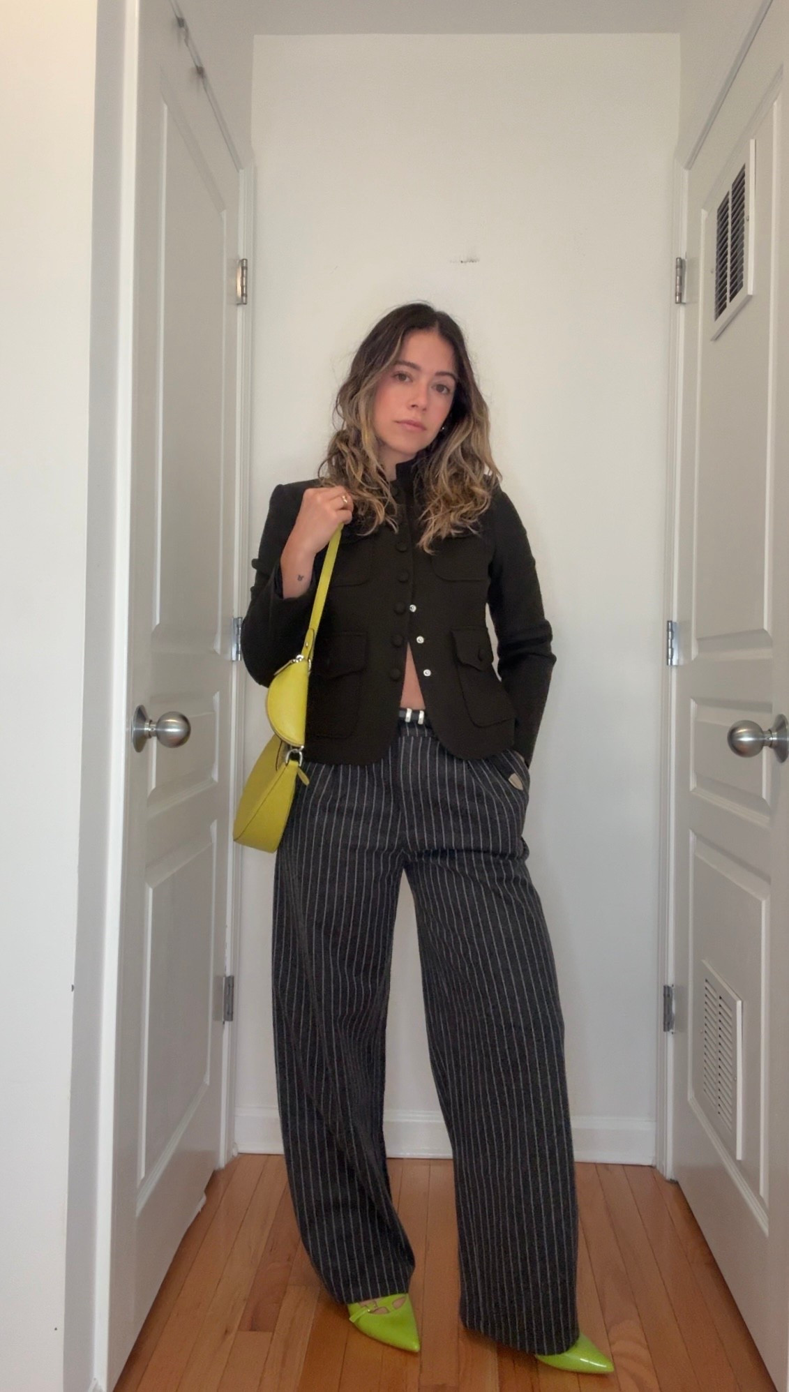 Sarah Wasilak’s outfit from Dinner for Shoes episode 85, Shoe Therapy: My Relationship With Alcohol 

Blazer: Rag & Bone
Pants: Cider
Bag: Kate Spade New York
Shoes: Cider
Jewelry: Astrid & Miyu

#LTKItBag #LTKShoeCrush #LTKStyleTip