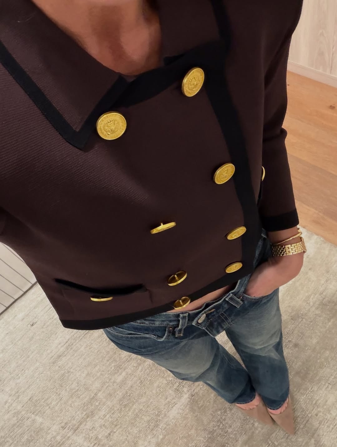 Love this cropped jacket for fall. So chic