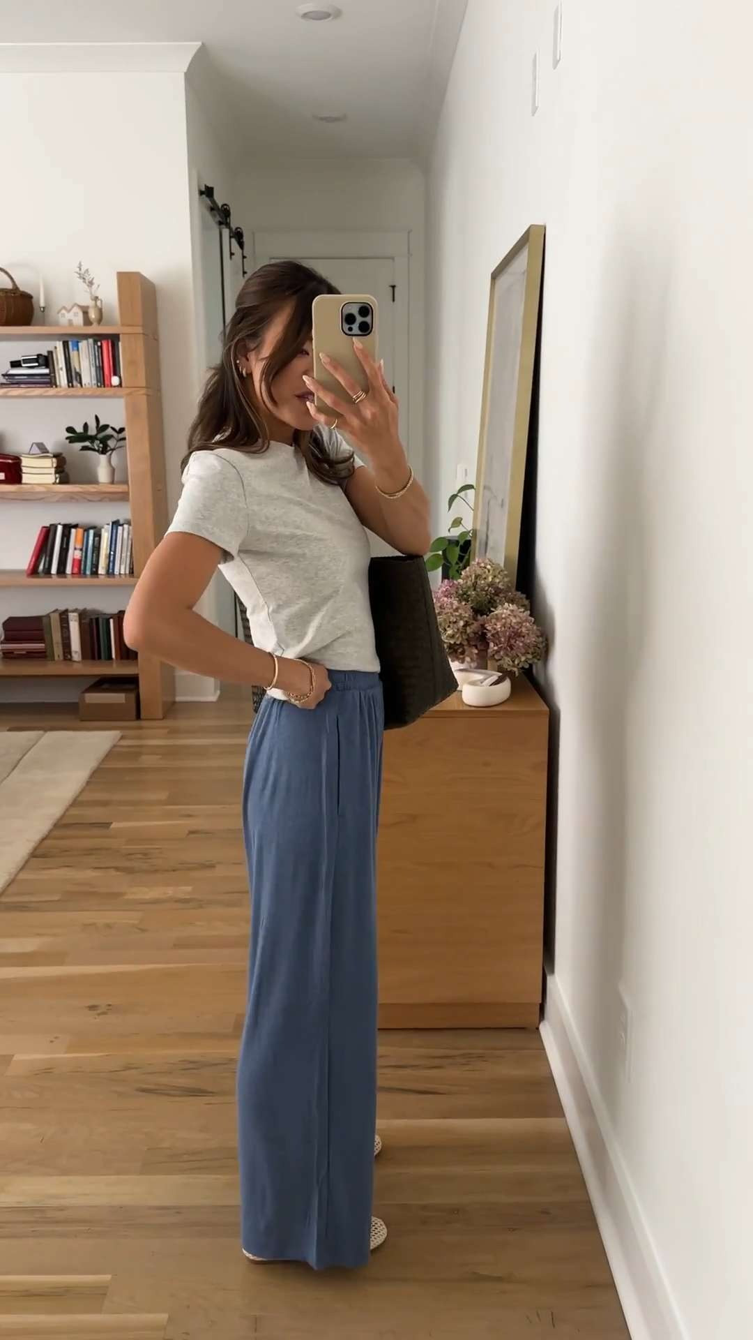 These are the best sweats. These @abercrombie pants have an elastic waistband and pockets!

Sizing info:
Abercrombie Essential Baby Tee (Size Small in Light Grey) 
Abercrombie Lounge Ribbed Wide Leg Sweatpants (Size XXS short in Cool Navy) 

Petite style, petite fashion, mom outfit, mom style, petite pants, petite outfit ideas, petite outfits, best pants for petite, petite lounge pants, spring style, spring outfits, beach outfits, vacation outfits, summer outfit, summer sweats, petite comfy pants, Abercrombie pants, grey tee, summer tee, everyday tee

#LTKootd #LTKSeasonal #LTKPetite