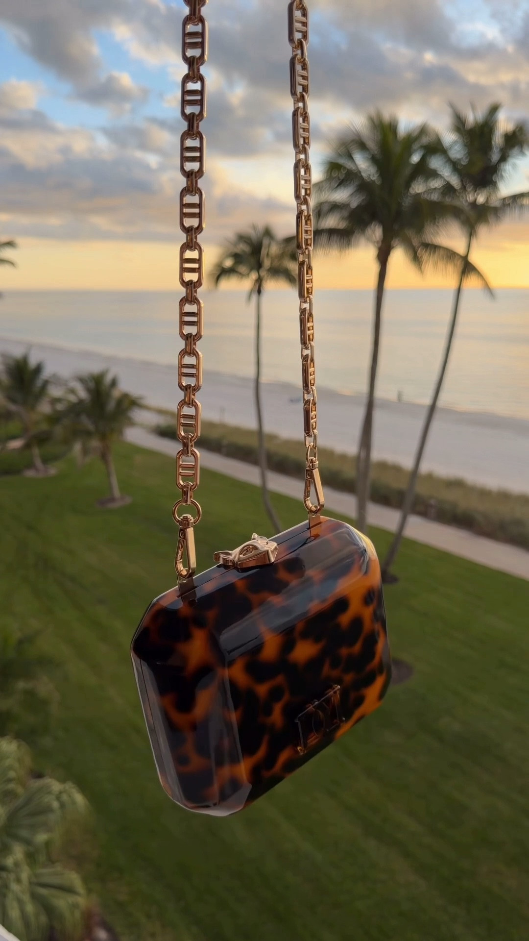 #ad #sponsored thank you DESERI! 💋

#LTKootd #LTKGiftGuide