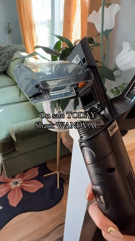 This little vacuum earns its spot on the counter. Strong suction, super lightweight, and perfect for crumbs, couches, cars, and everyday messes. If you want an easy grab-and-go cleaner that actually looks cute sitting out, this is the one.

#homefinds #cleaningtips #cleaningtools #kitchenmusthaves #homeorganization #petparentessentials #quickcleaning #dailyhomefinds

#LTKHome #LTKSaleAlert