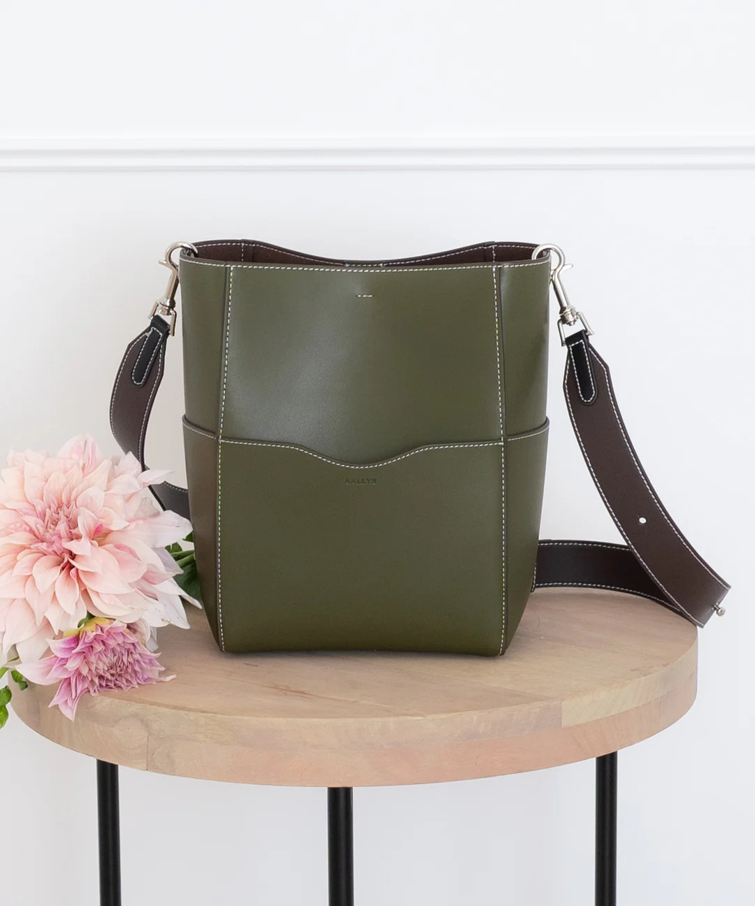 Jordan Bucket Bag | AALLYN