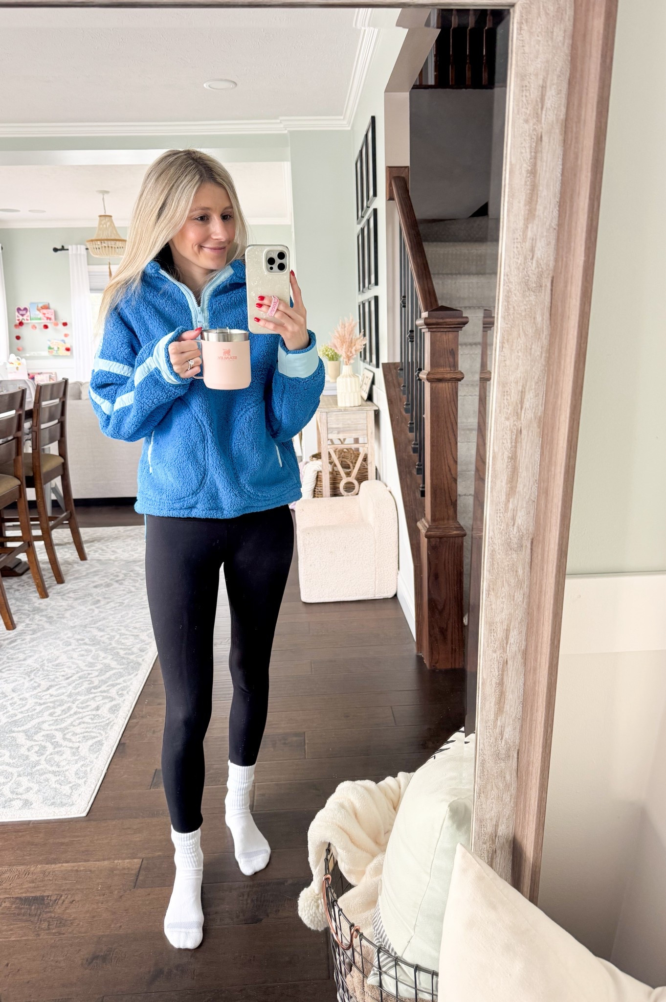 The coziest (& viral!) pullover from Amazon - in size XS

#LTKootd #LTKPetite