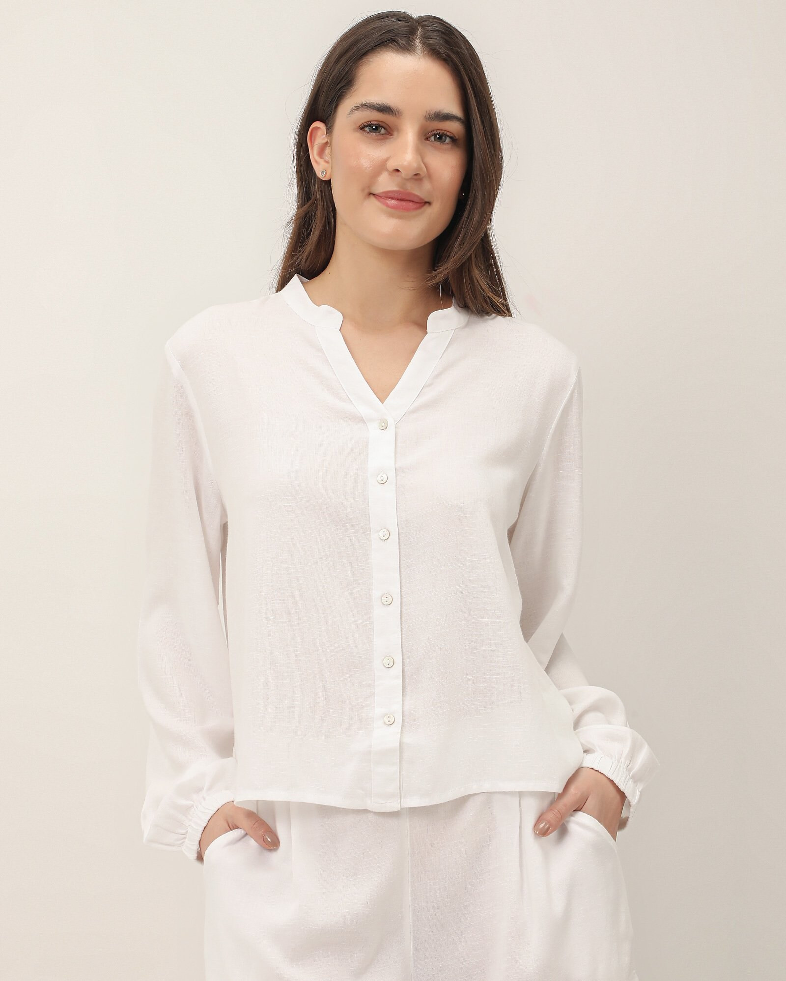 Camisa feminina homewear gola mandarim off-white | Casa Riachuelo | Riachuelo (BR)